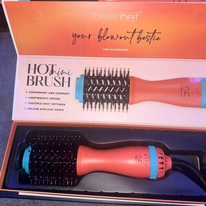 Fahrenheit Hot Mini Blowout Brush, Blowout Bestie